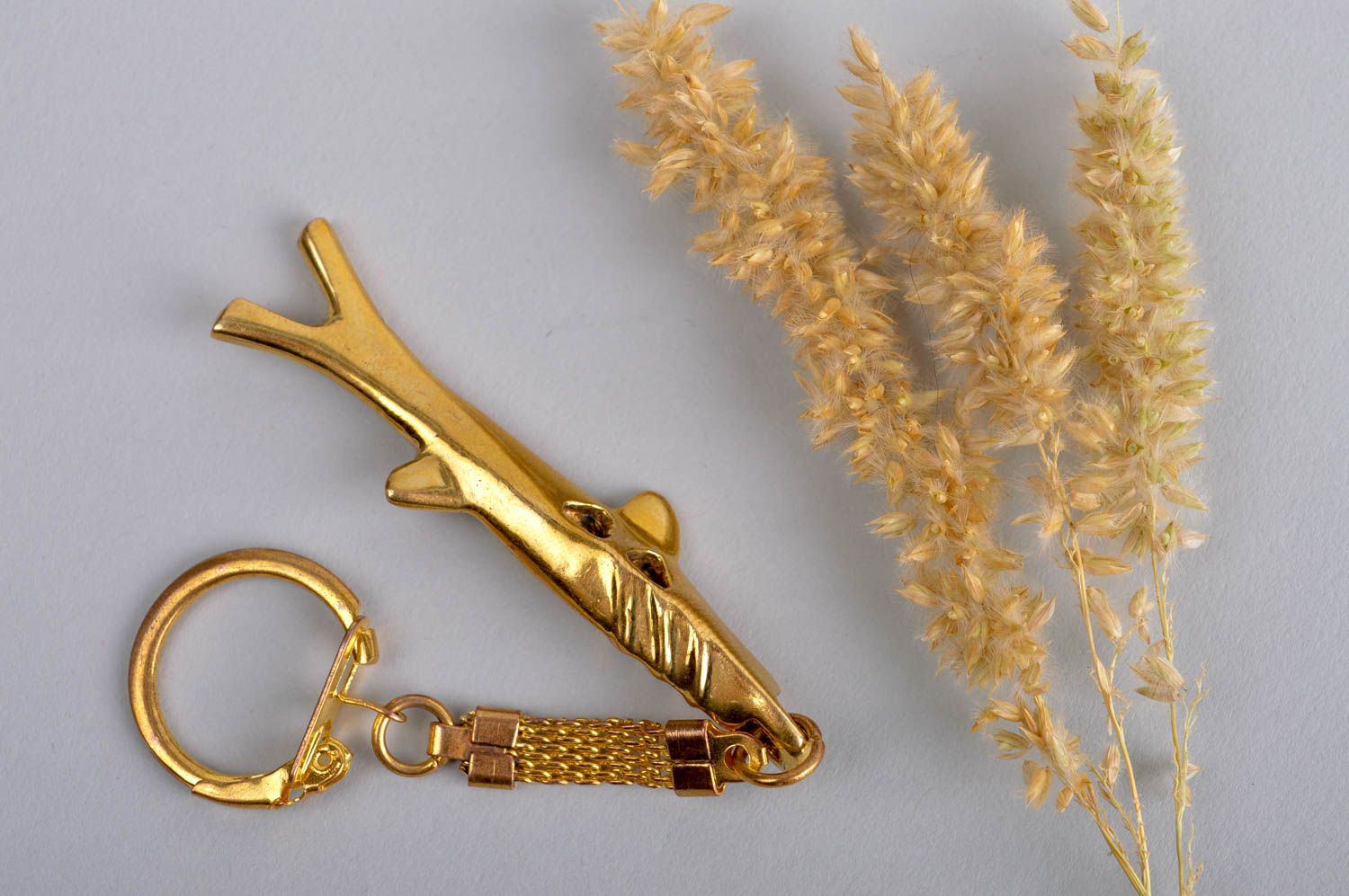 Schlüsselanhänger aus Metall handmade Designer Accessoire Schlüssel Schmuck  foto 1