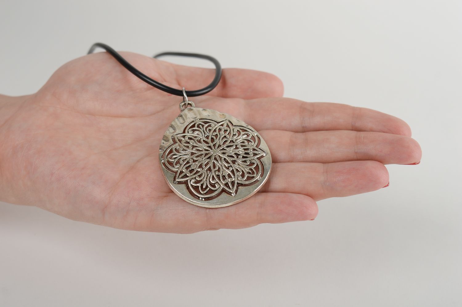 Metal pendant handmade metal jewelry metal accessories fashion pendant for girls photo 5