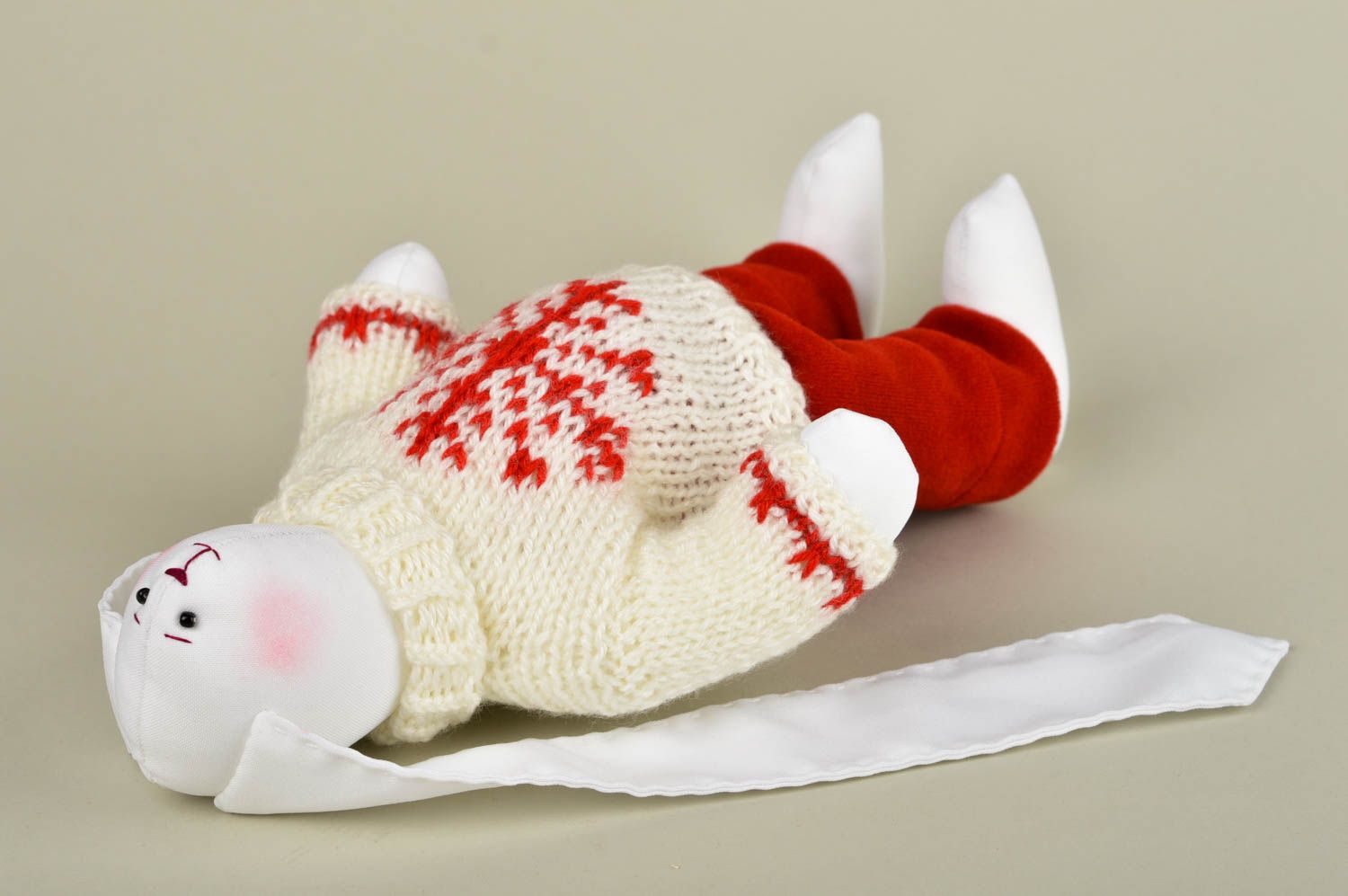 Peluche lapin en pull Jouet fait main en coton original Cadeau pour enfant photo 5