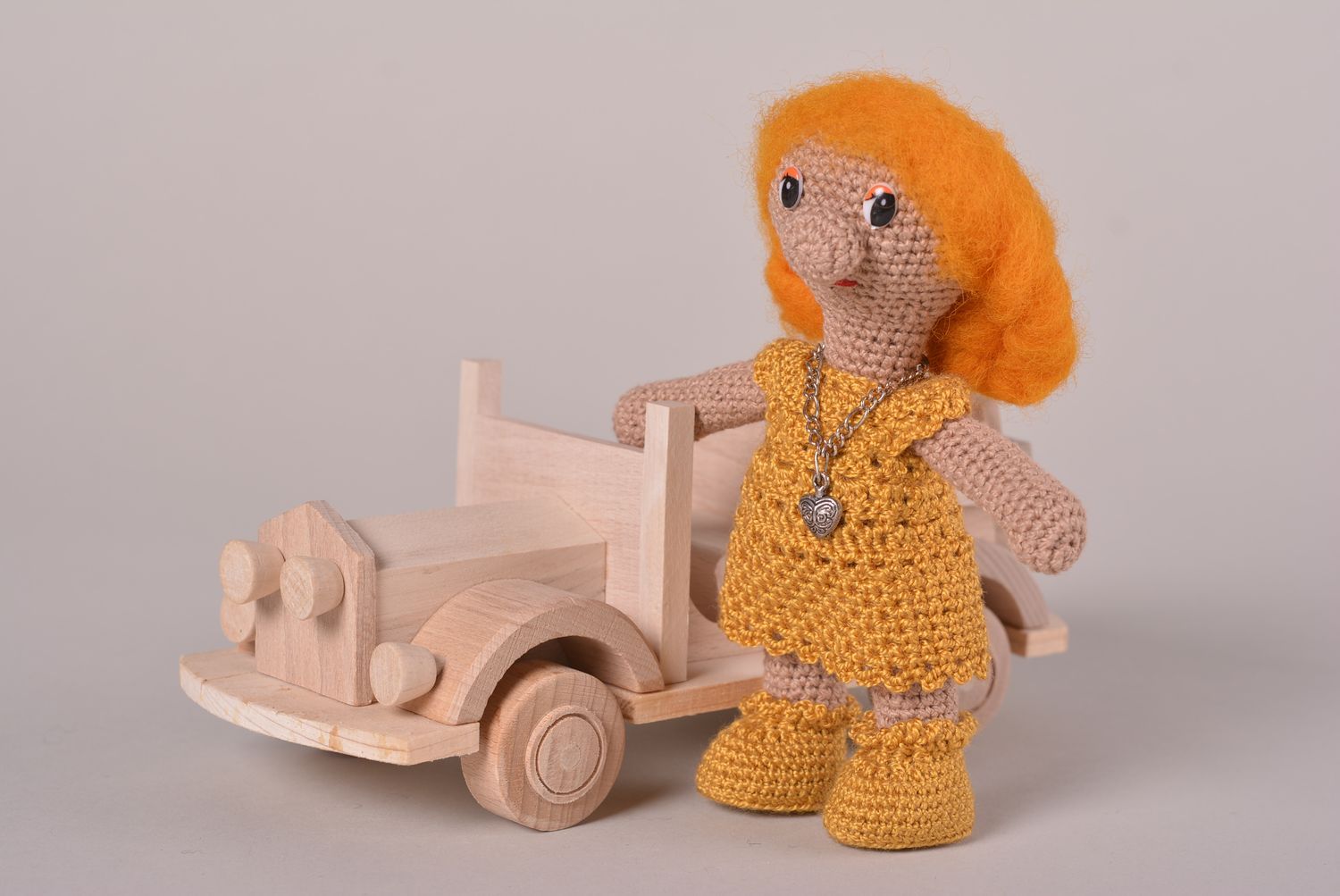 Handmade drollige Designer Puppe Stoff Spielzeug rothaarige gehäkelte Puppe foto 1