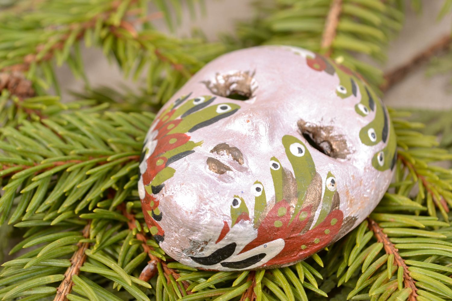 Сувенирная маска декор из глины  фото 2