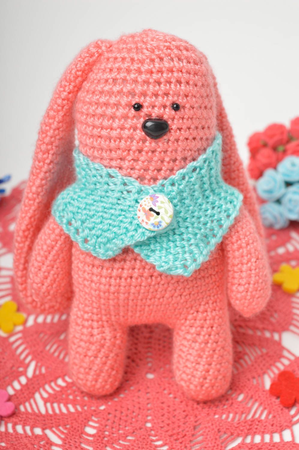 Peluche lapin Jouet tricoté fait main rose original Cadeau pour enfant photo 1