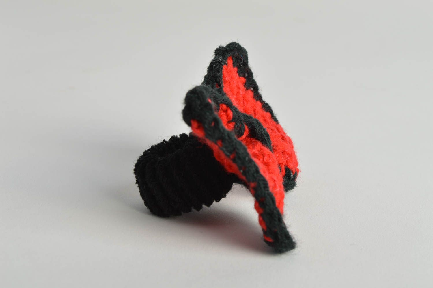 Beautiful children's handmade designer crochet bow hair tie black and red photo 3