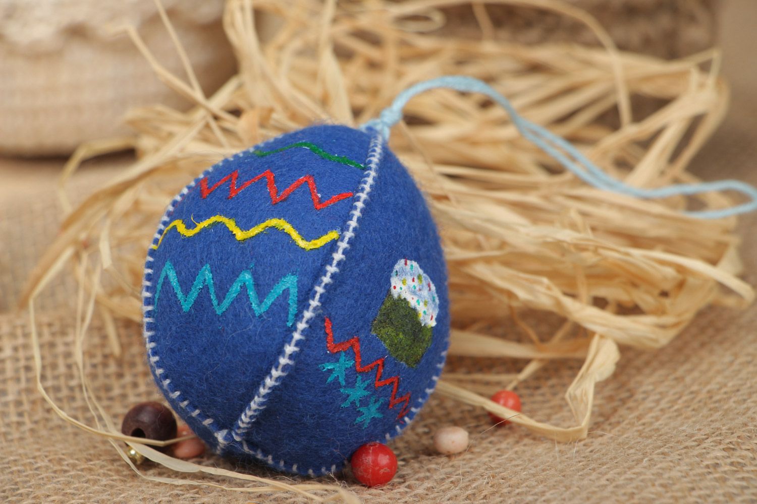 Handmade soft Easter egg sewn of felt with embroidery for interior decoration photo 1