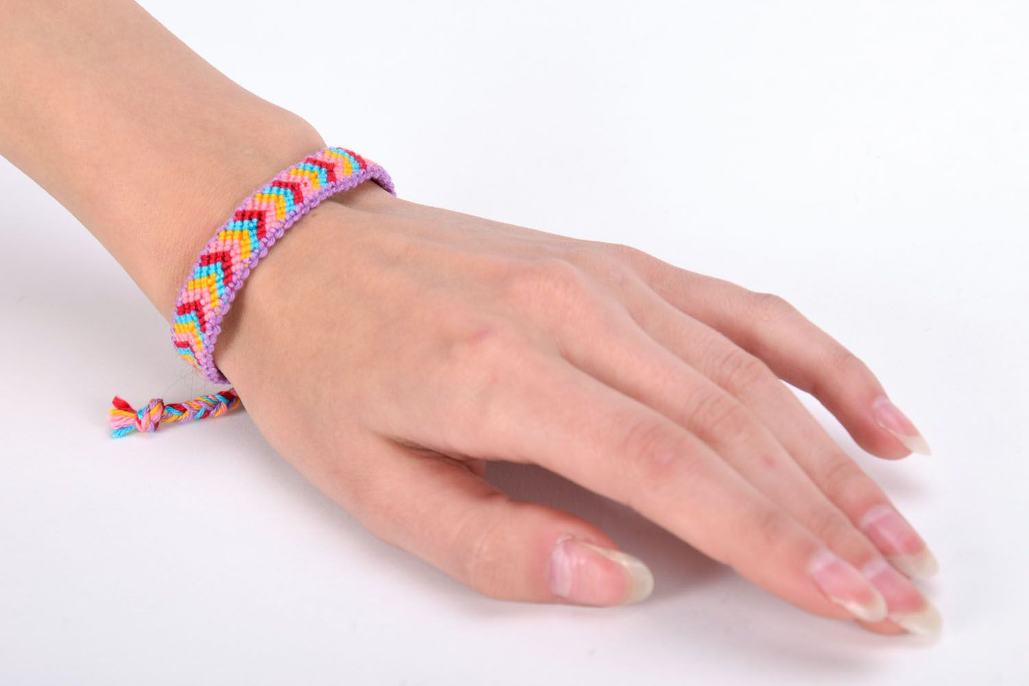 Bracelet tressé en fils multicolores fait main photo 5