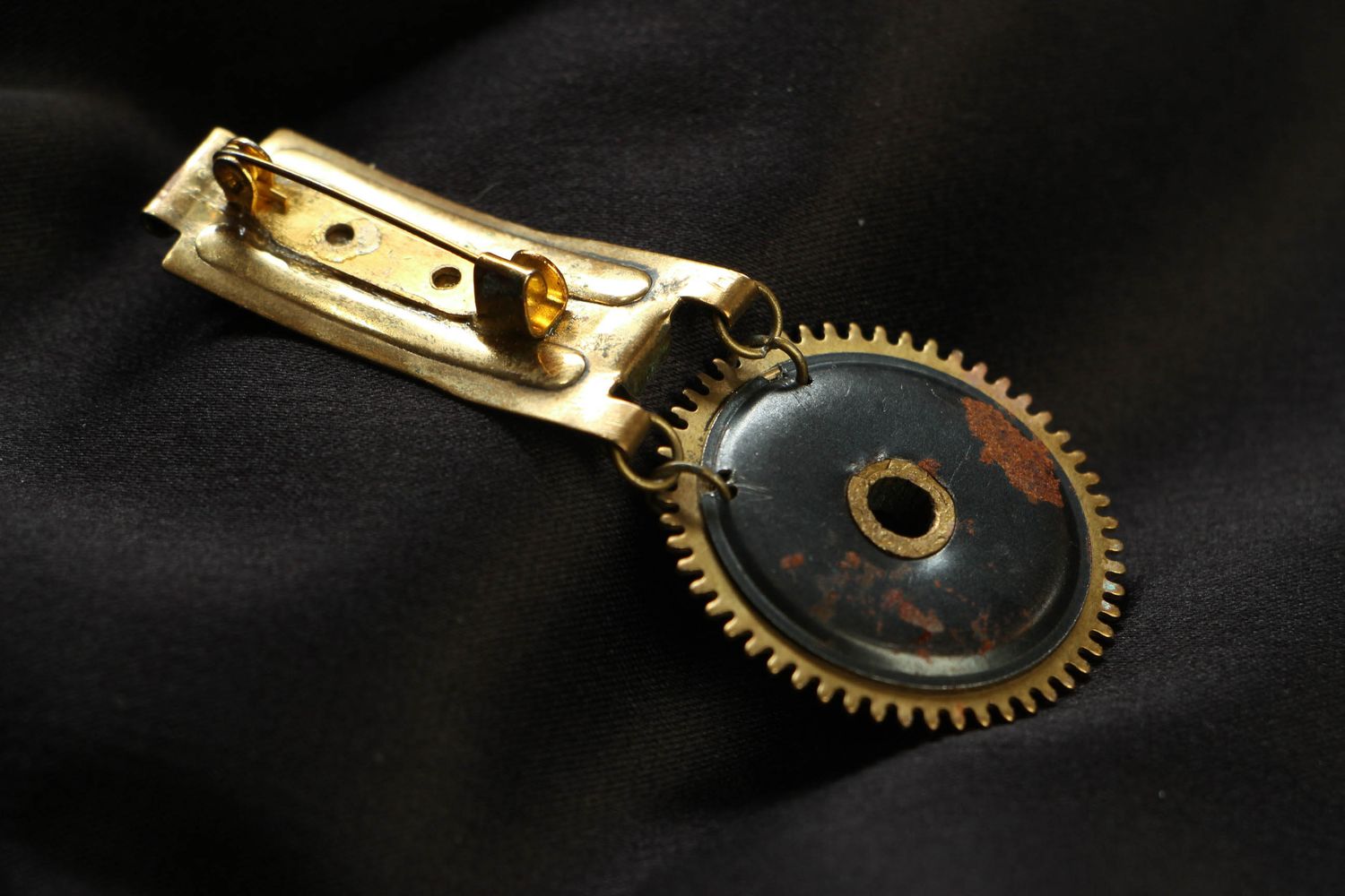 Steampunk brooch with clock mechanism photo 3