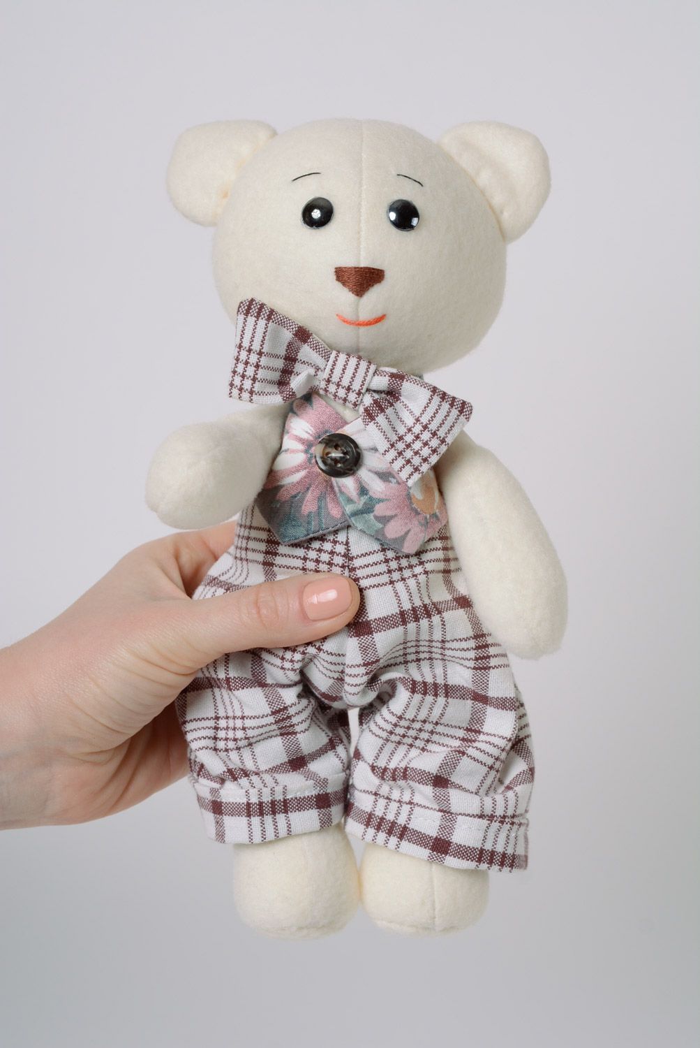 Jouet mou fait main ourson blanc mignon beau en costume à carreaux pour enfant photo 5