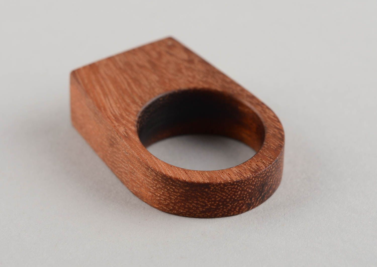 Designer Damen handmade Ring aus Holz geschnitzt originell künstlerisch foto 4