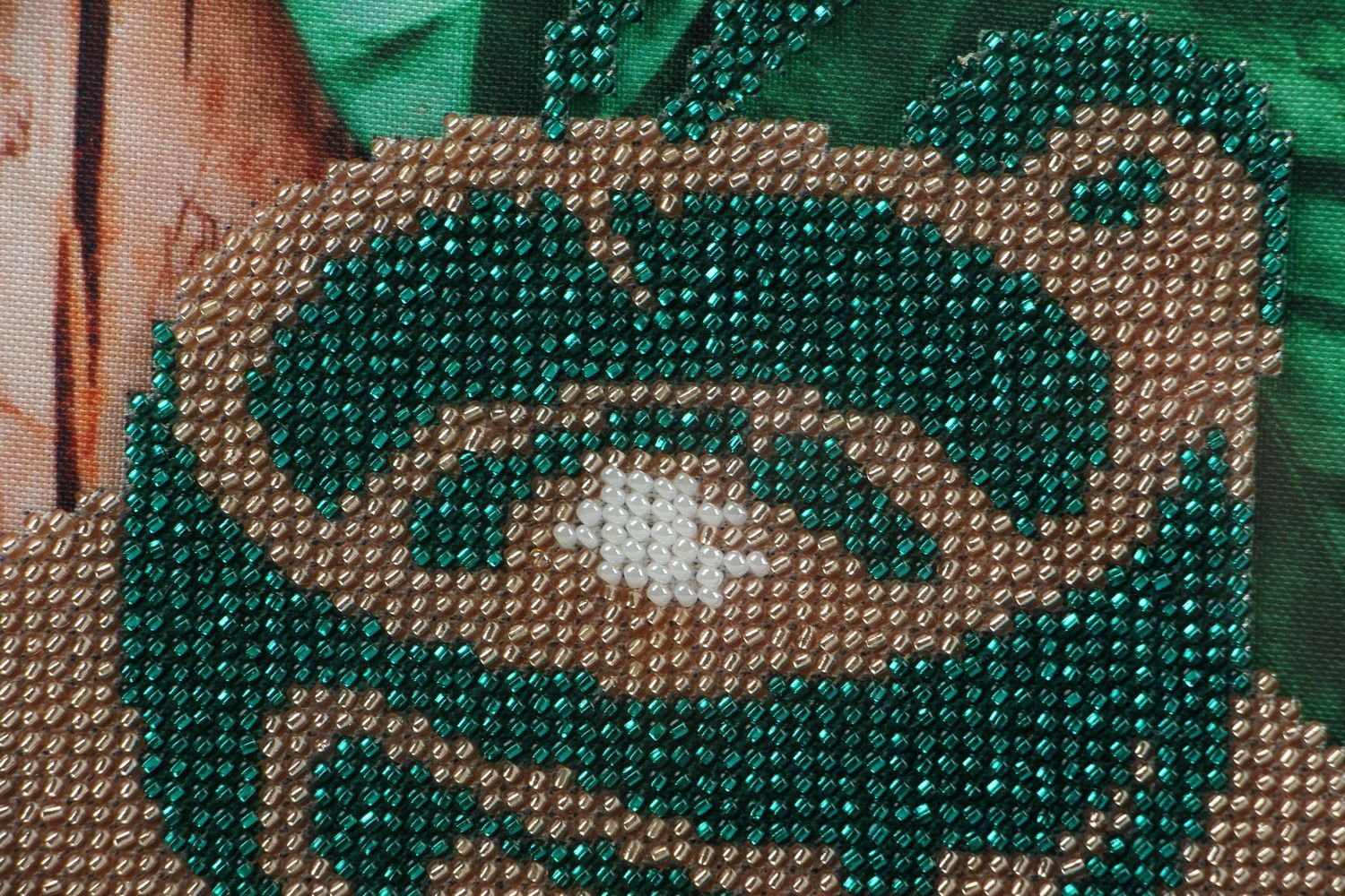 Painting with beaded embroidery photo 3