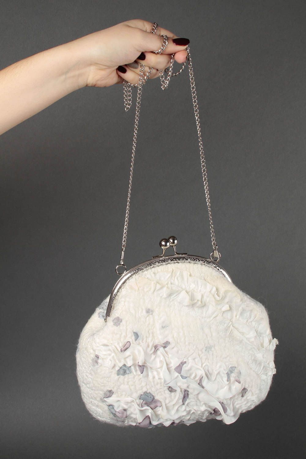 Handmade Tasche aus Wolle Mode Accessoire Designer Tasche ausgefallen hell foto 2