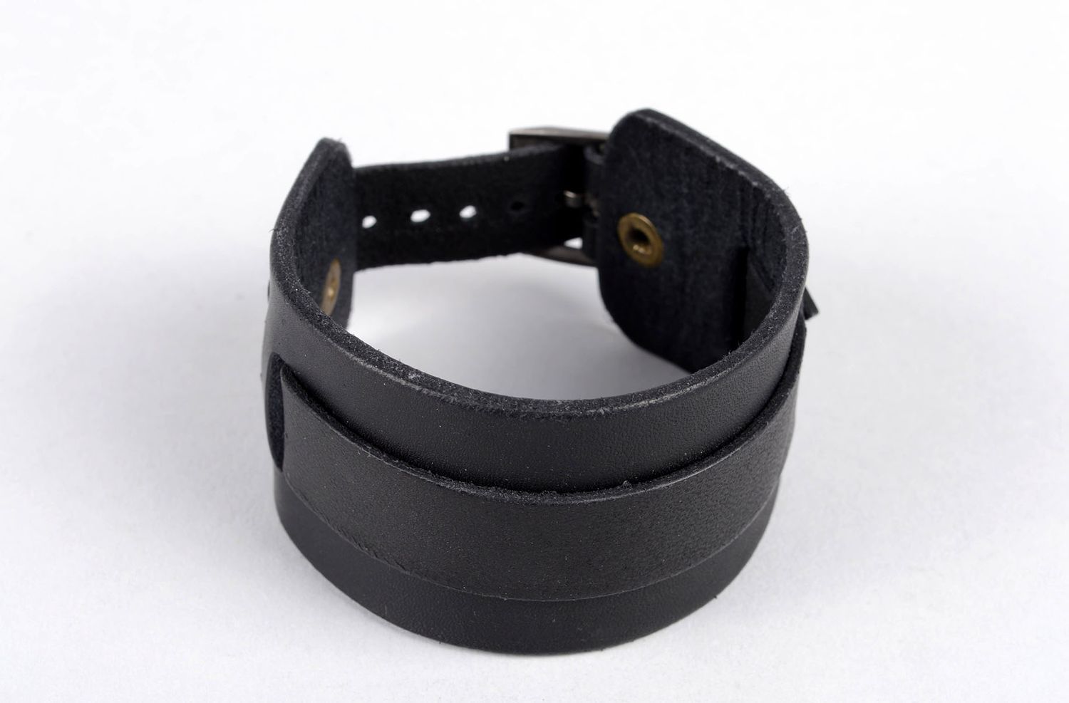 Bracelet large en cuir naturel Bijou fait main noir design Accessoire femme photo 1