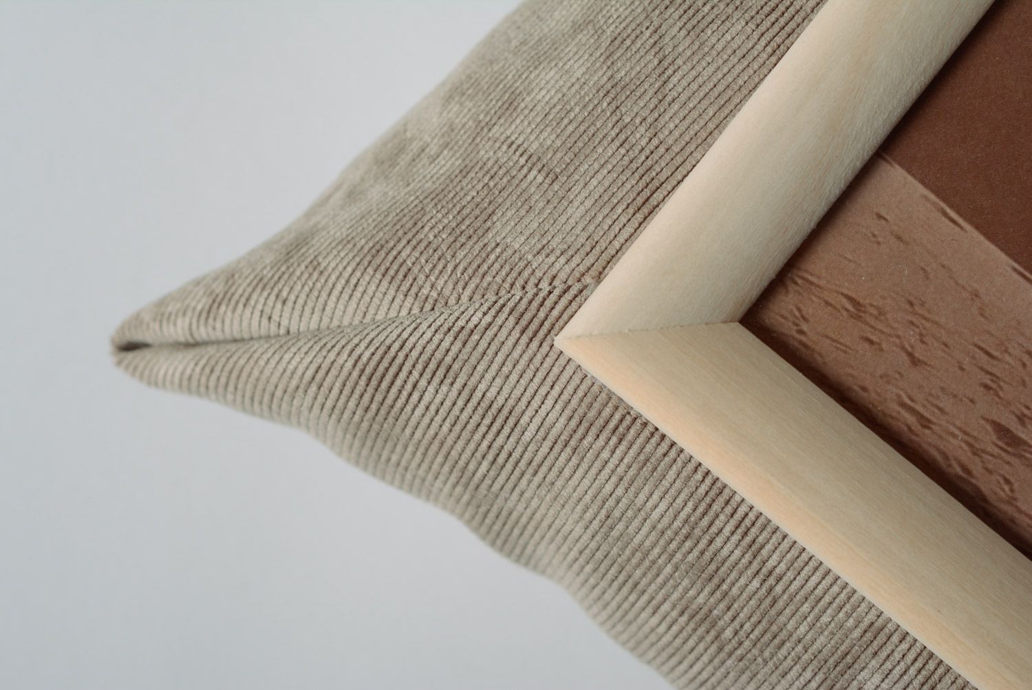 Grey handmade decorative tray cushion made of velvet and acrylic fabrics photo 2