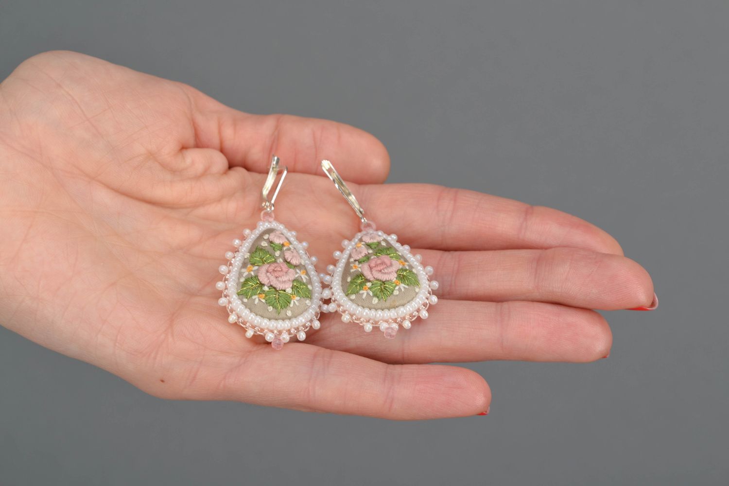 Drop-shaped earrings with embroidery photo 2