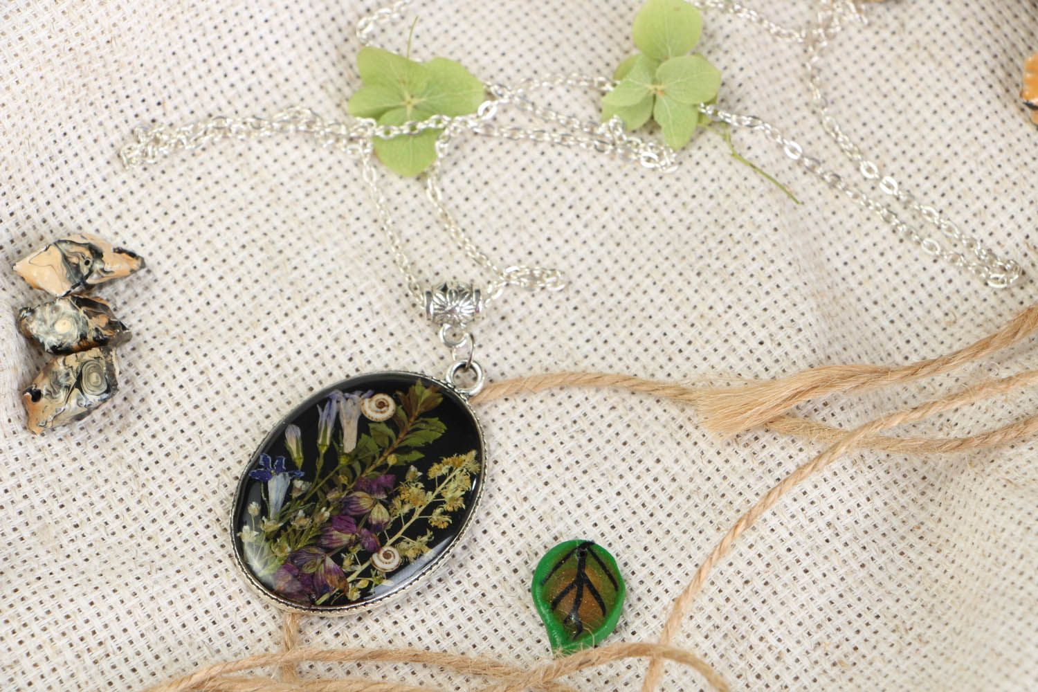 Pendant with real plants  photo 1
