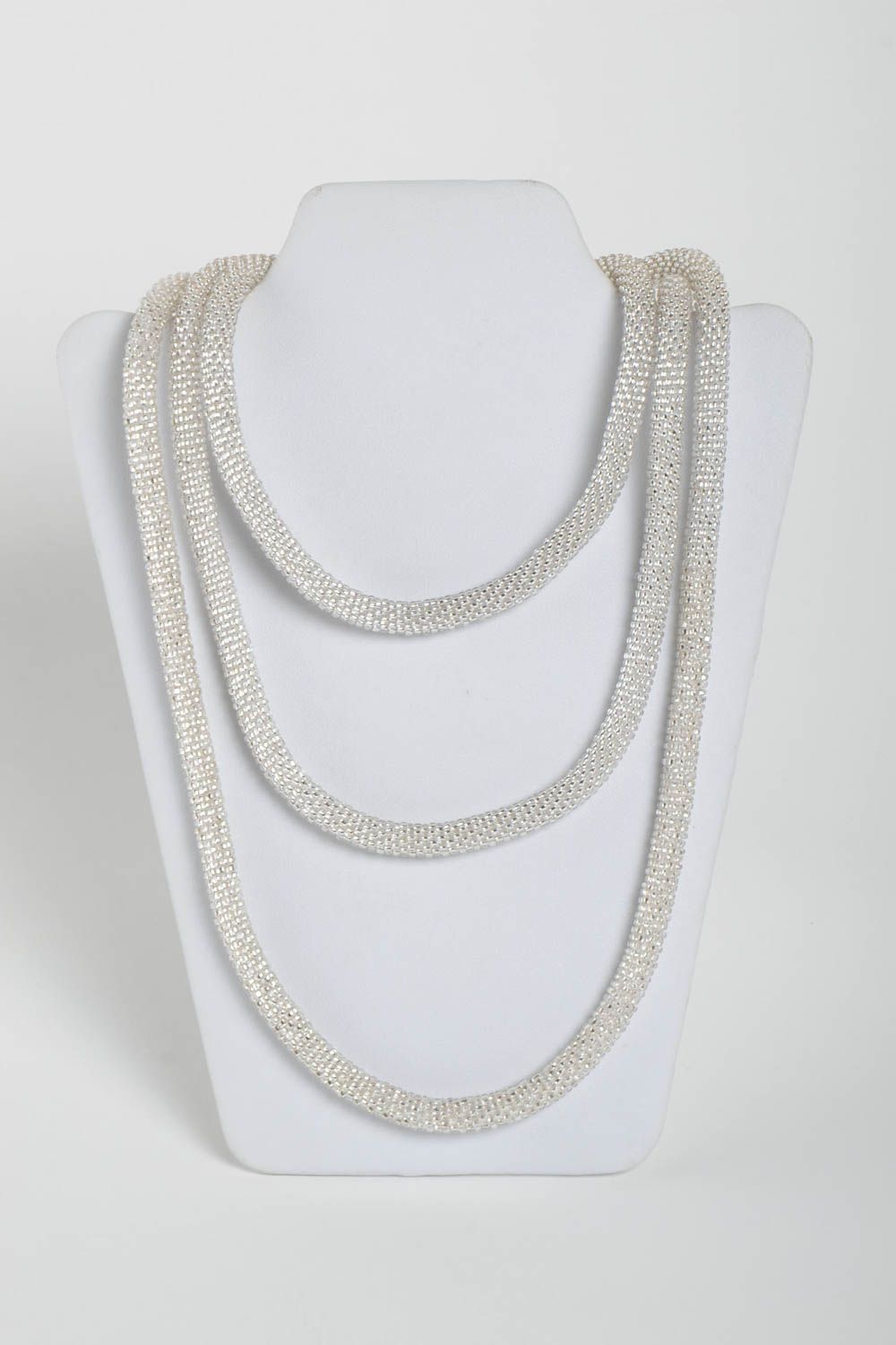 Collar de abalorios del color blanco accesorio para mujeres regalo original foto 2