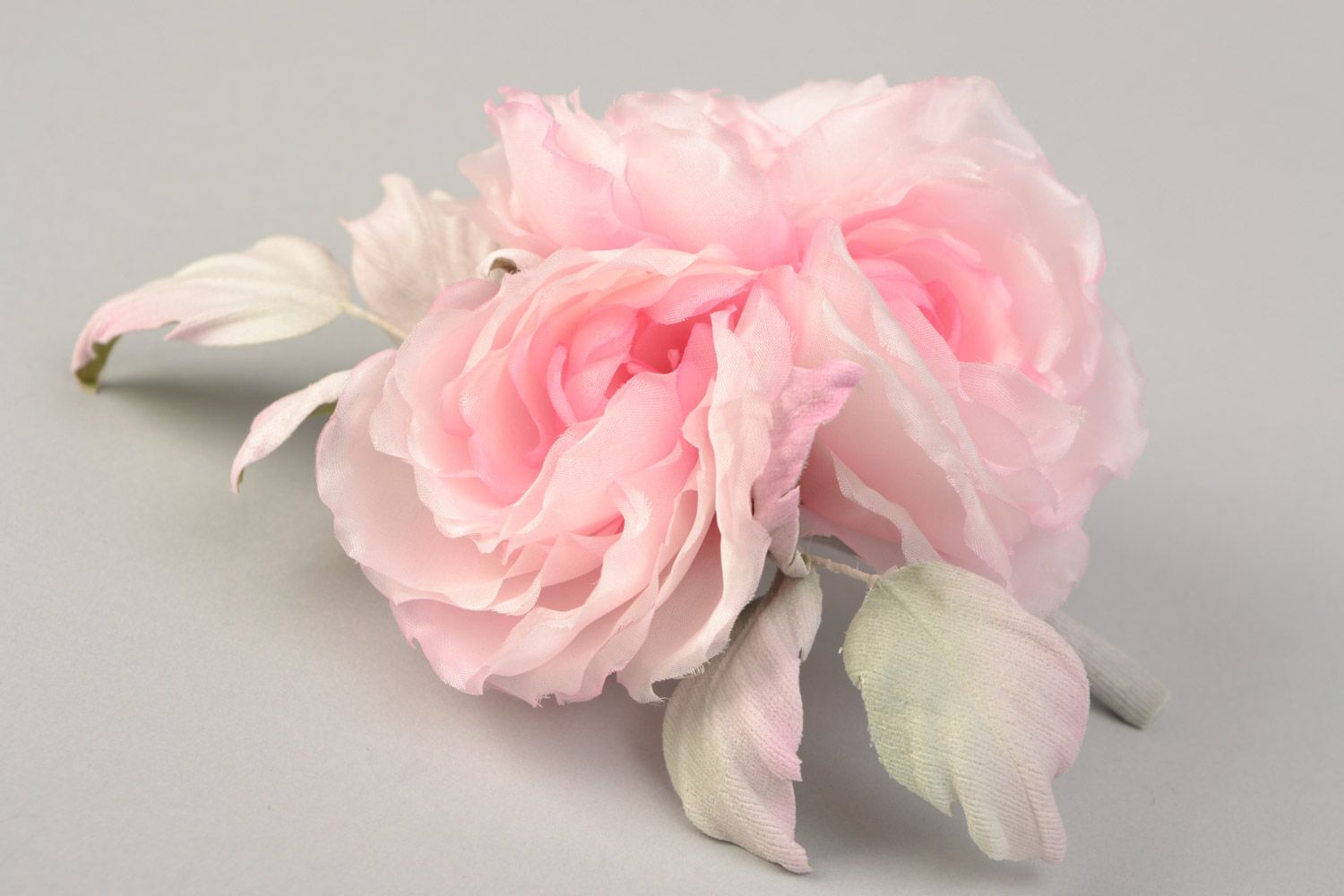 Flor decorativa artesanal rosas de seda natural japonesa con plumas de avestruz para pinza artesanal  foto 5
