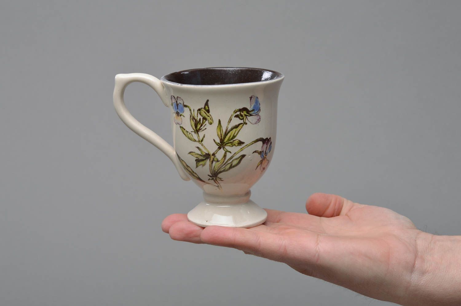Unique, elegant teacup with handle and ranunculus painting photo 4