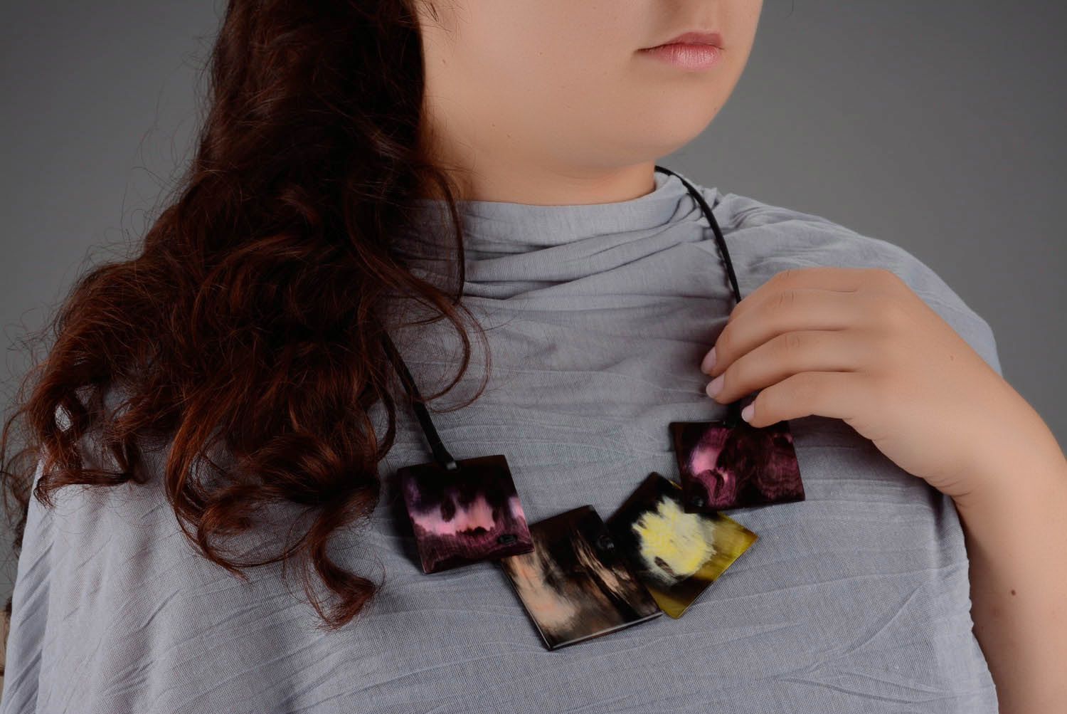 Stylish necklace made of cow horn photo 4