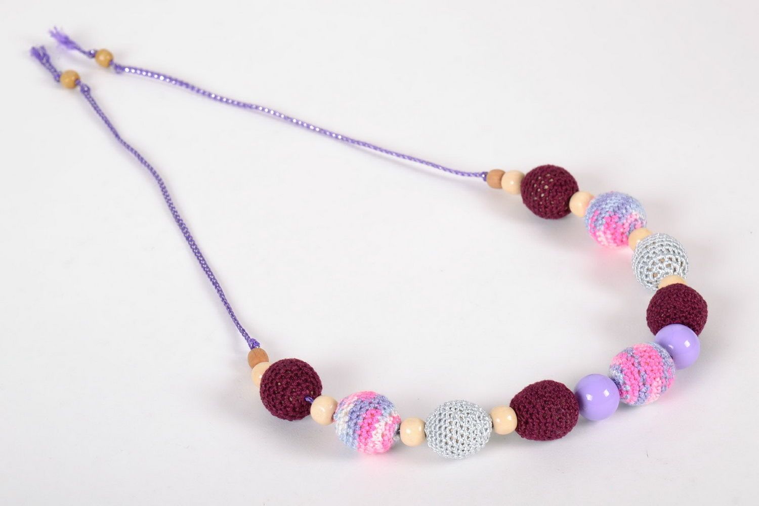 Violet sling beads photo 2