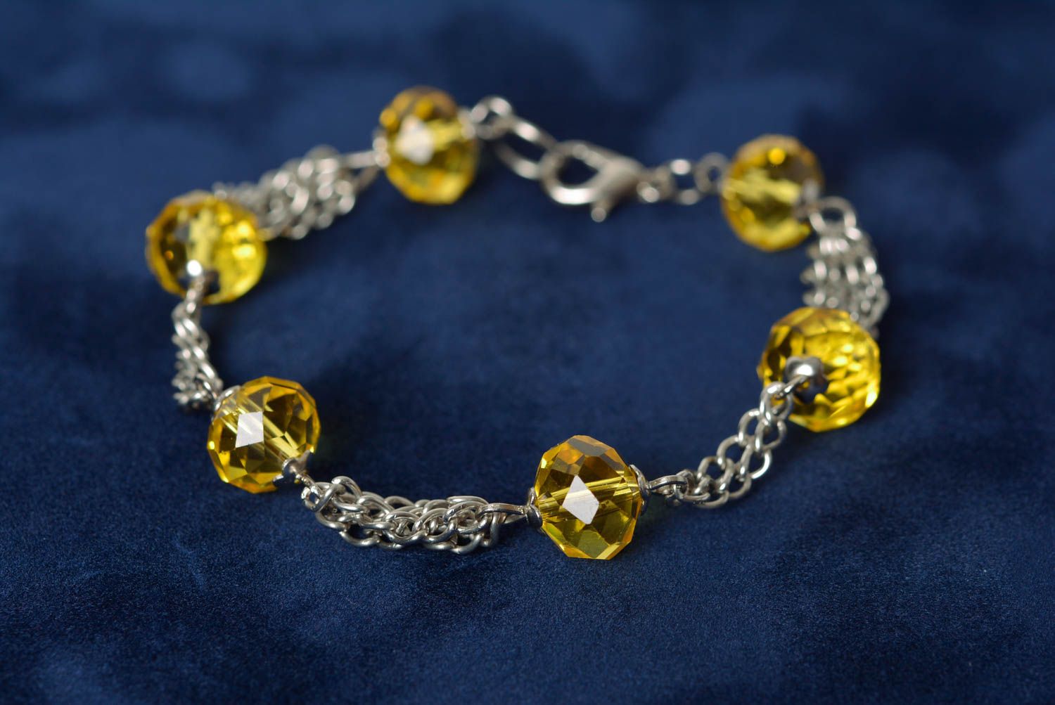 Handmade designer wrist bracelet with yellow glass beads and metal chain photo 2