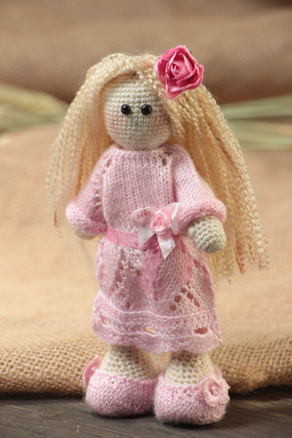 Мягкая вязаная игрушка кукла ручной работы красивая девочка для детей авторская фото 1