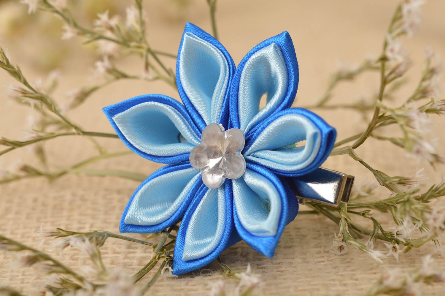 Заколка канзаши ручной работы аксессуар для волос детское украшение Синий цветок фото 1