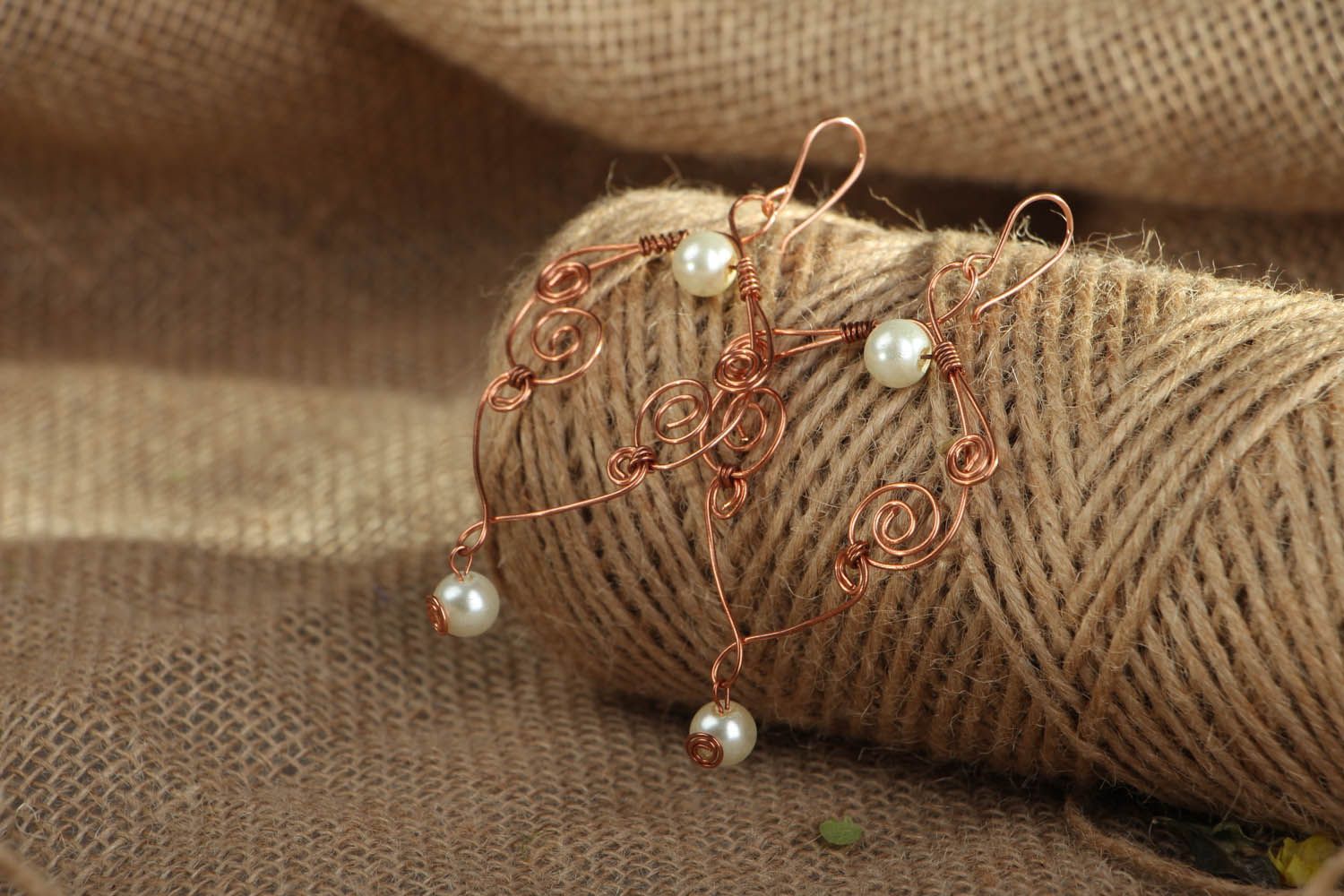 Earrings with pearl-like beads photo 4