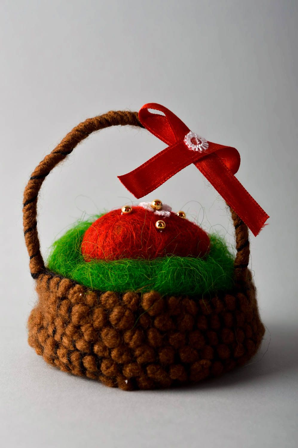 Canasta de fieltro con huevos artesanal decoración de fiestas regalo original foto 3