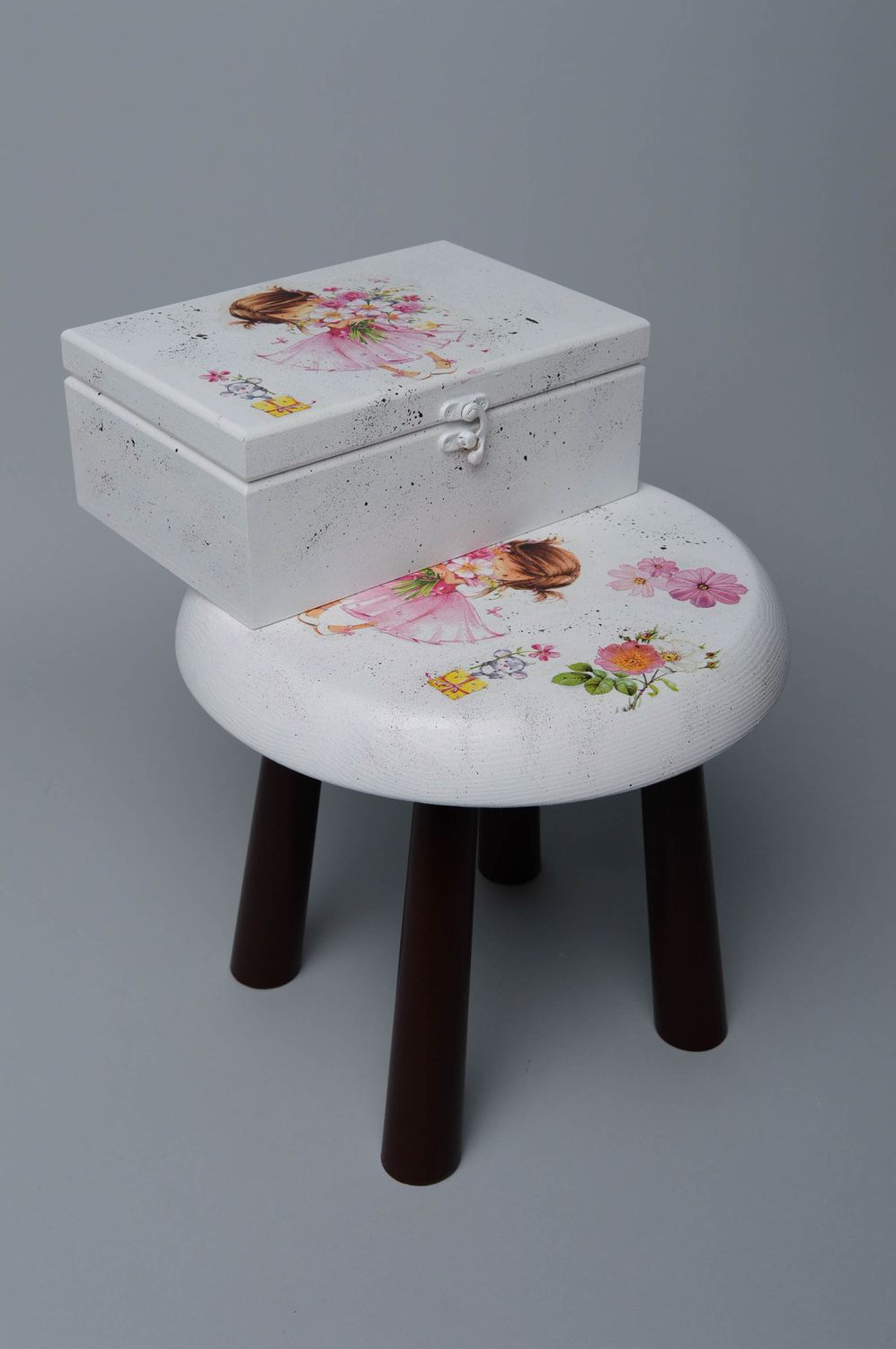 Decoupage wooden stool and jewelry box photo 5
