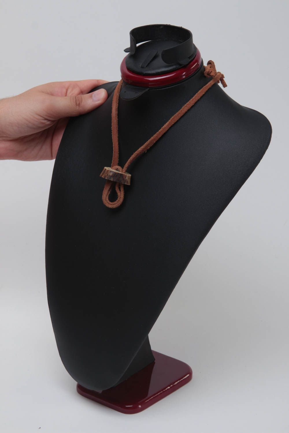 Handgemachter Schmuck dünnes Haarband Accessoires für Haare Schmuck aus Leder  foto 5