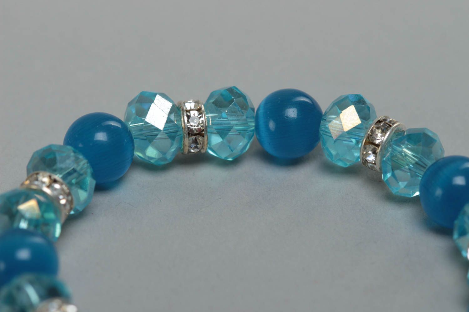 Bracelet pour fillette perles de verre et de cristal joli bleu fait main photo 4