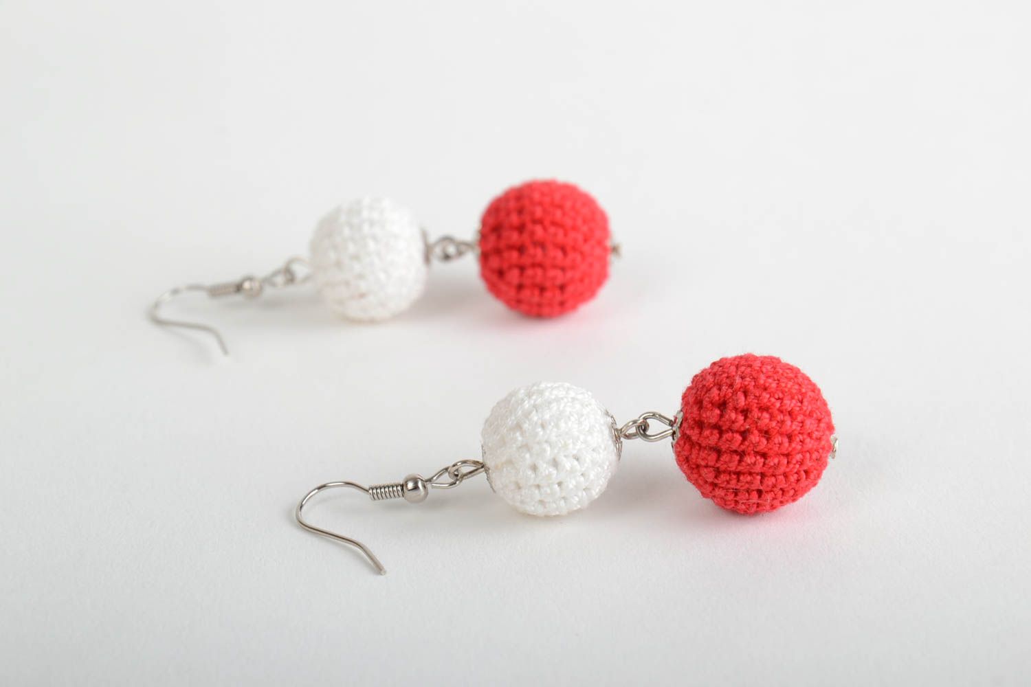 Handmade long red and white bead earrings crocheted over with cotton threads photo 5