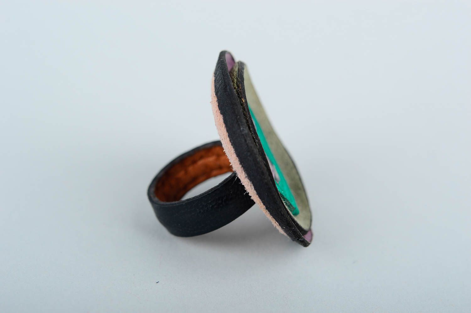 Beautiful handmade ring round leather ring fashion leather jewelry unusual ring  photo 2