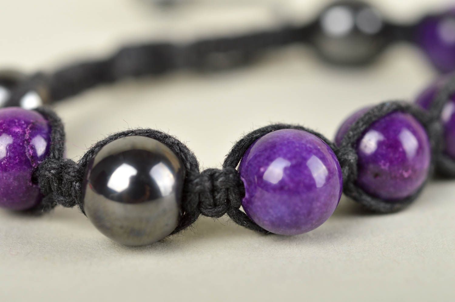 Handmade bright elegant bracelet unusual trendy bracelet jewelry in violet color photo 2