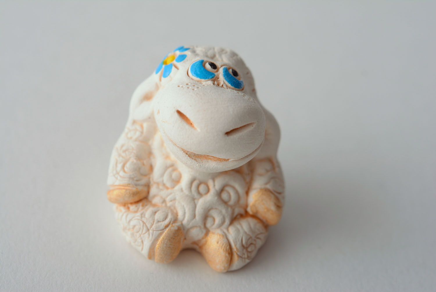 Kleine Figurine aus Keramik Schaf foto 5