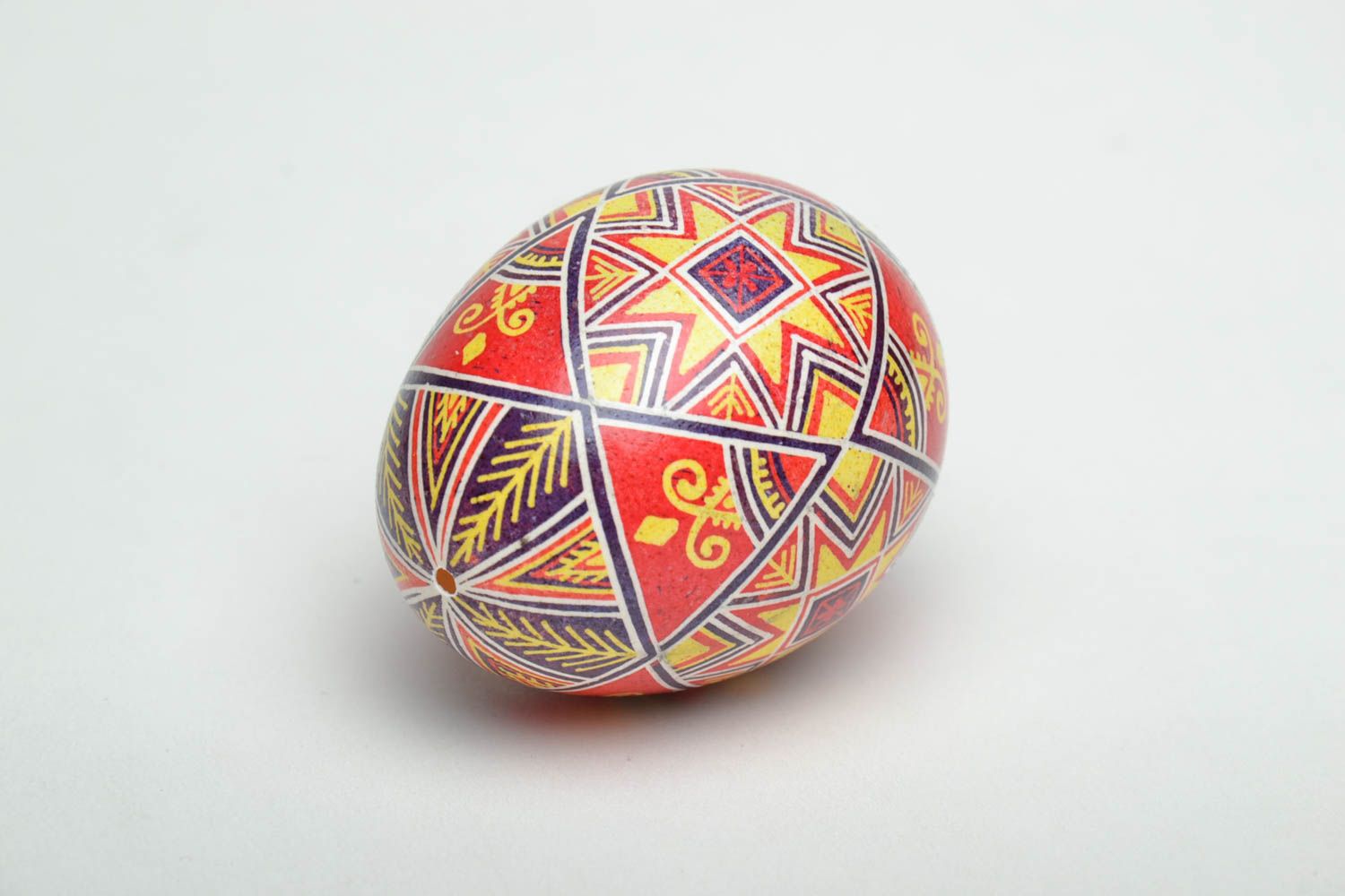 Joli œuf de Pâques peint de poule décoré de cire fait main style ethnique photo 4