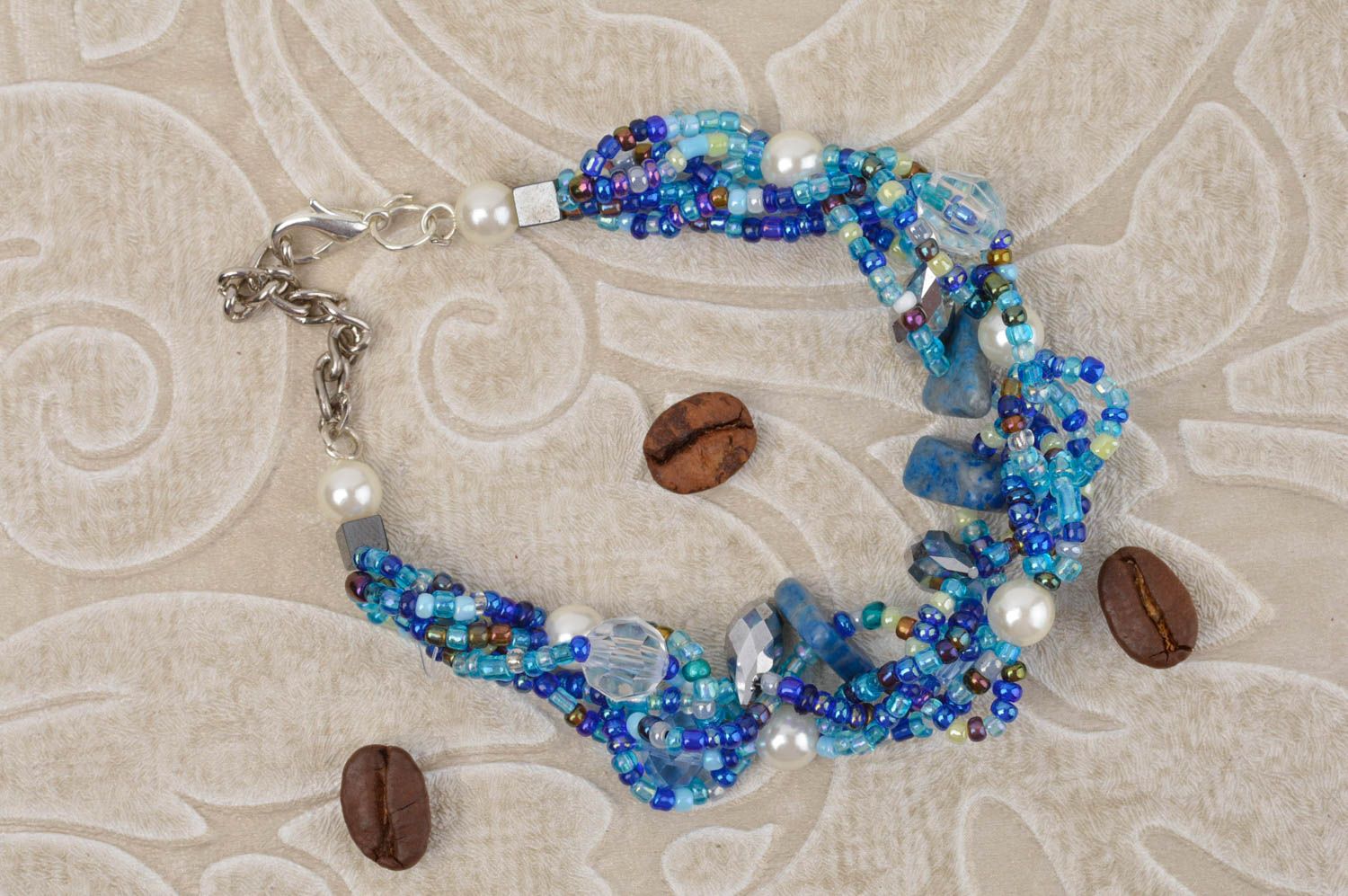 Bracelet original Bijou fait main Accessoire pour femme perles de rocaille bleu photo 1