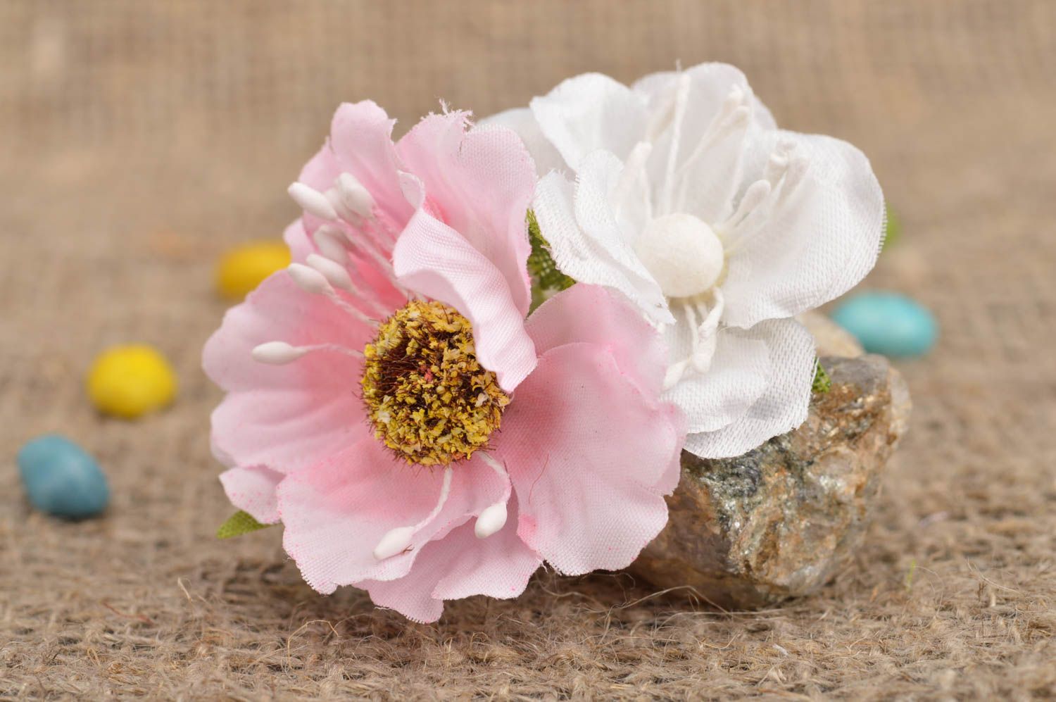 Petite barrette à cheveux fleurs rose et blanc faite main originale pour fille photo 1