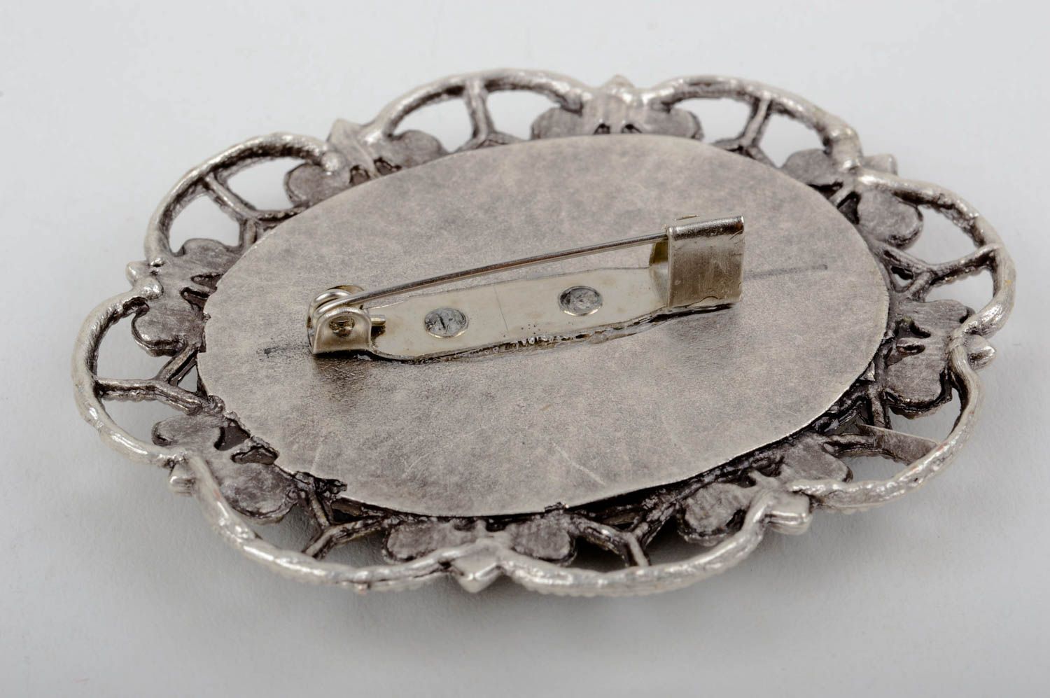 Broche vintage hecho a mano de metal adorno para ropa regalo original para mujer foto 3