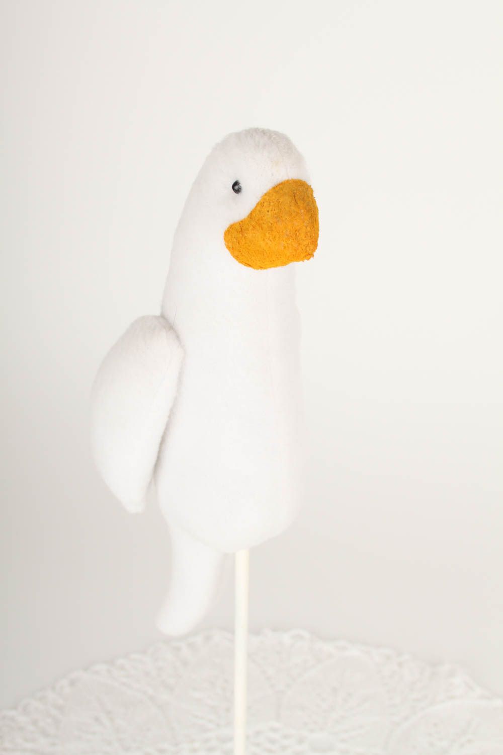 Игрушка попугай на палочке игрушка ручной работы птичка оригинальная игрушка фото 5
