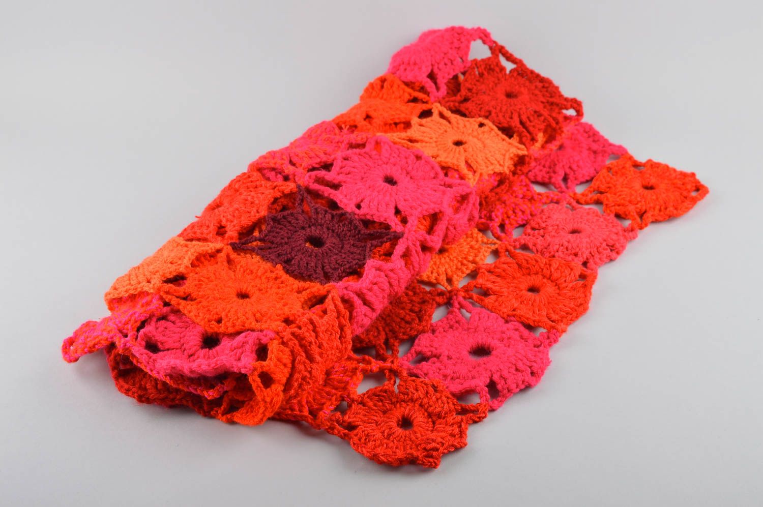 Шарф ручной работы шарф на шею женский шарф красный вязаный крючком из шерсти фото 1