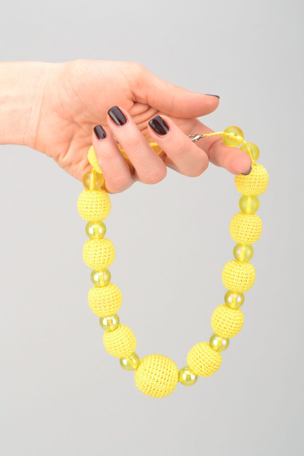 Necklace made of crocheted beads photo 2