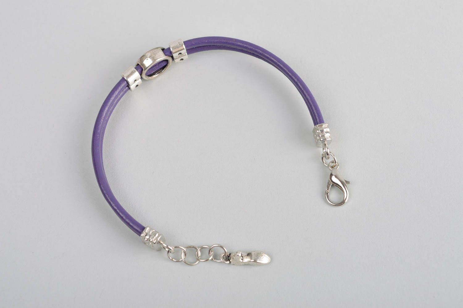 Bracelet en cuir design Bijou fait main original violet Accessoire femme photo 5