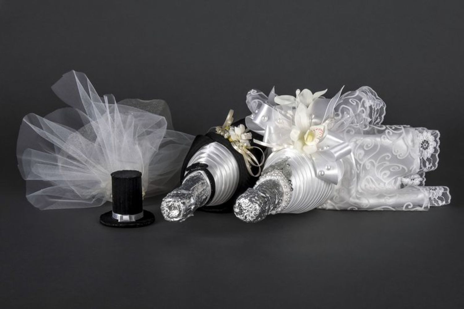 Habits pour bouteilles pour mariage Fiancée photo 3