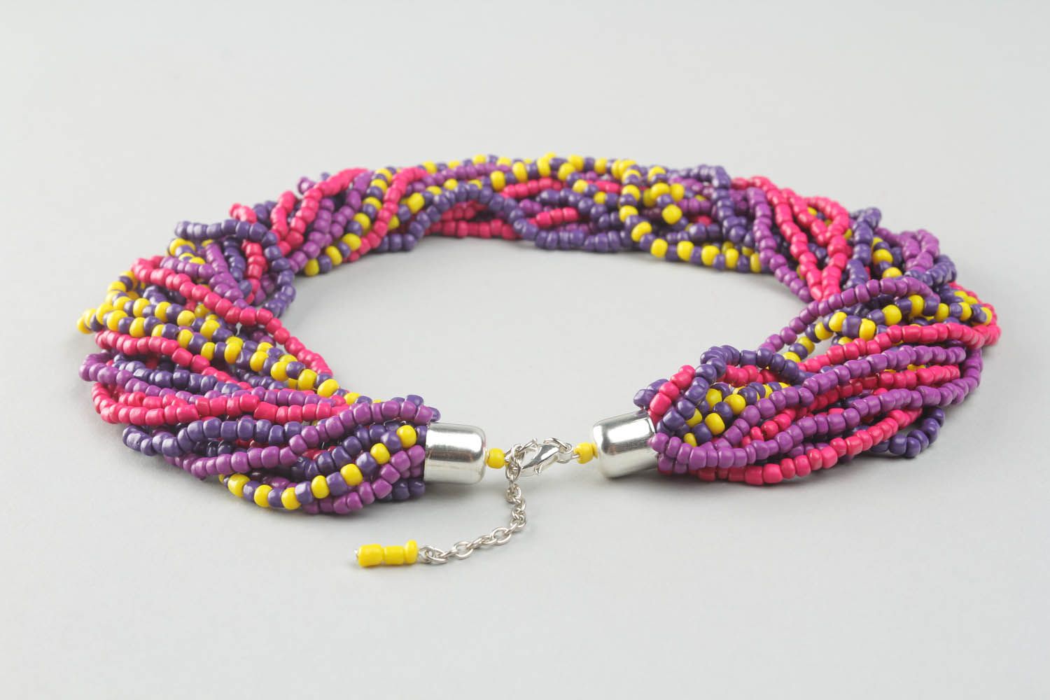 Necklet made of Chinese beads photo 4