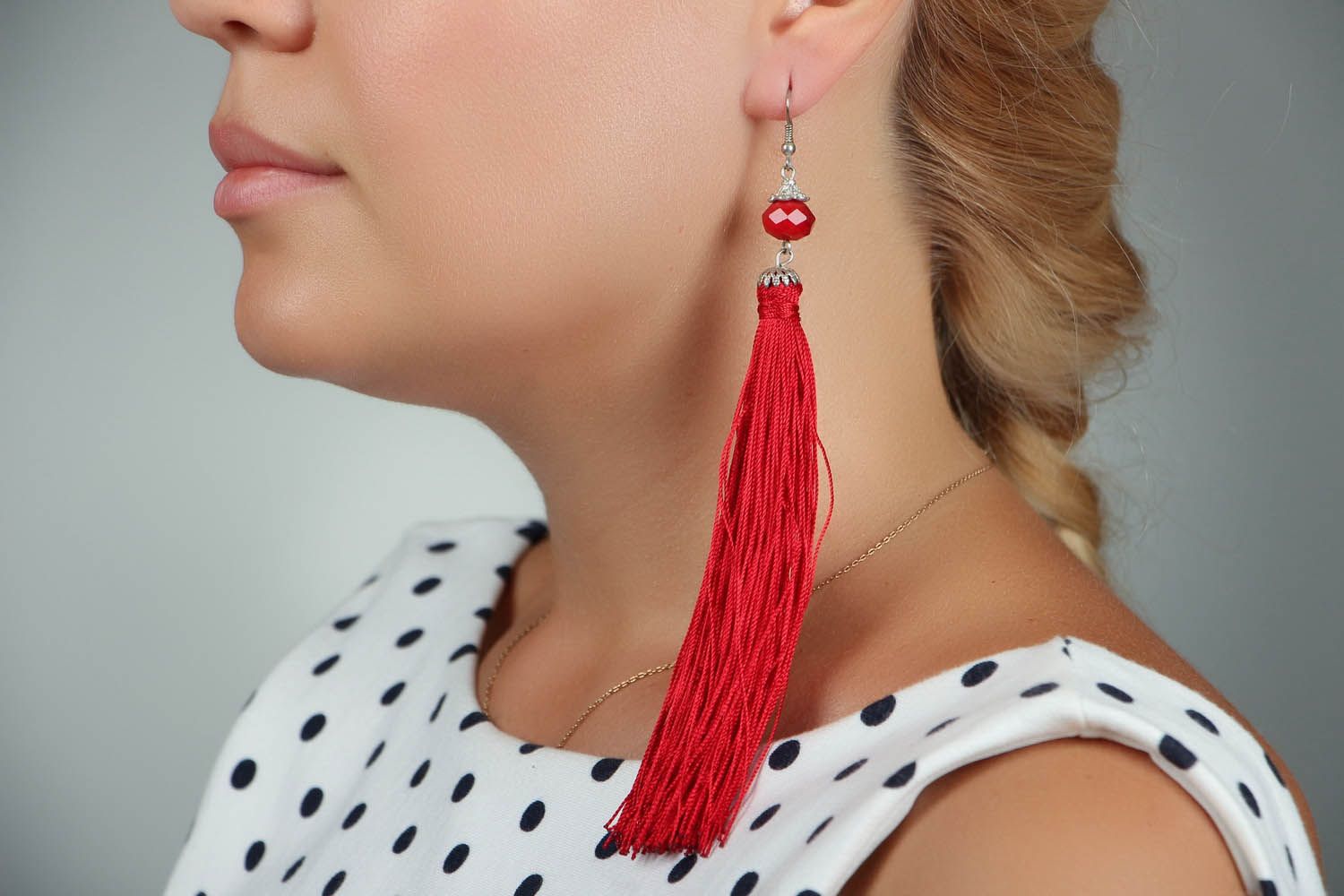 Long earrings made of threads photo 5