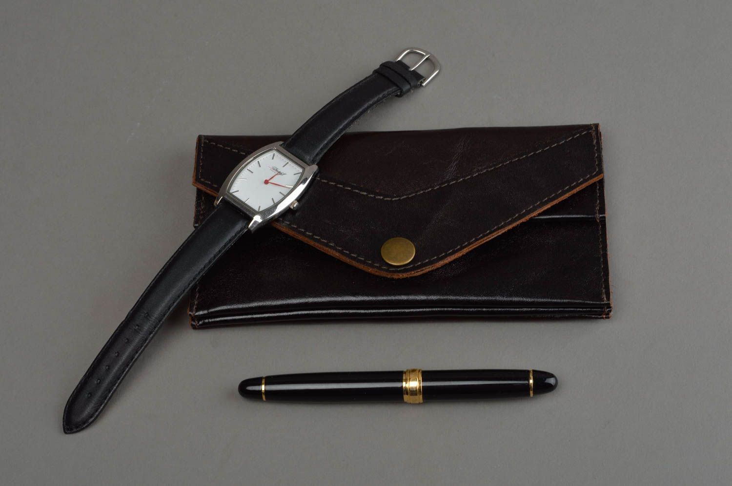 Handmade Geldbörse aus Leder in Schwarz künstlerisch schön stilvoll modisch toll foto 1