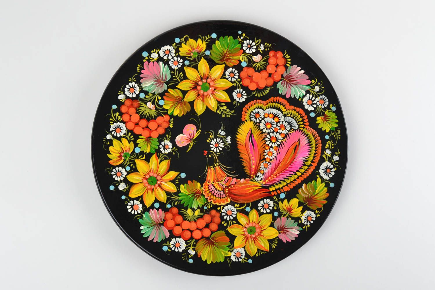 Деревянная тарелка с Петриковской росписью ручной работы для декора дома фото 3