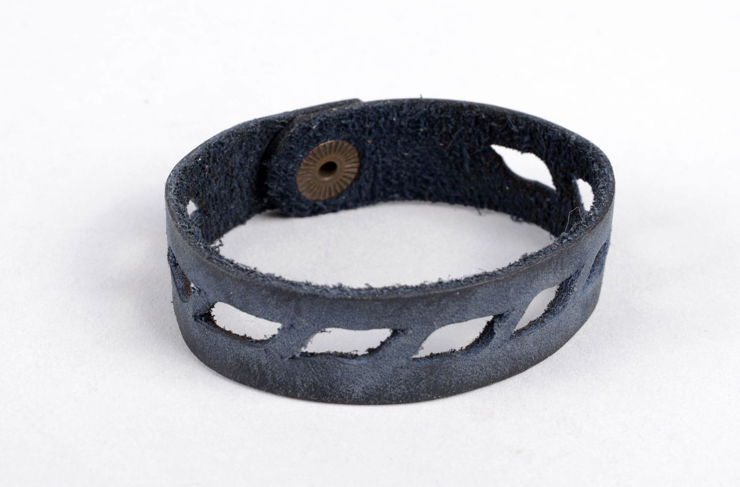 Accessoire bracelet Bijou fait main en vrai cuir bleu foncé Cadeau original photo 1