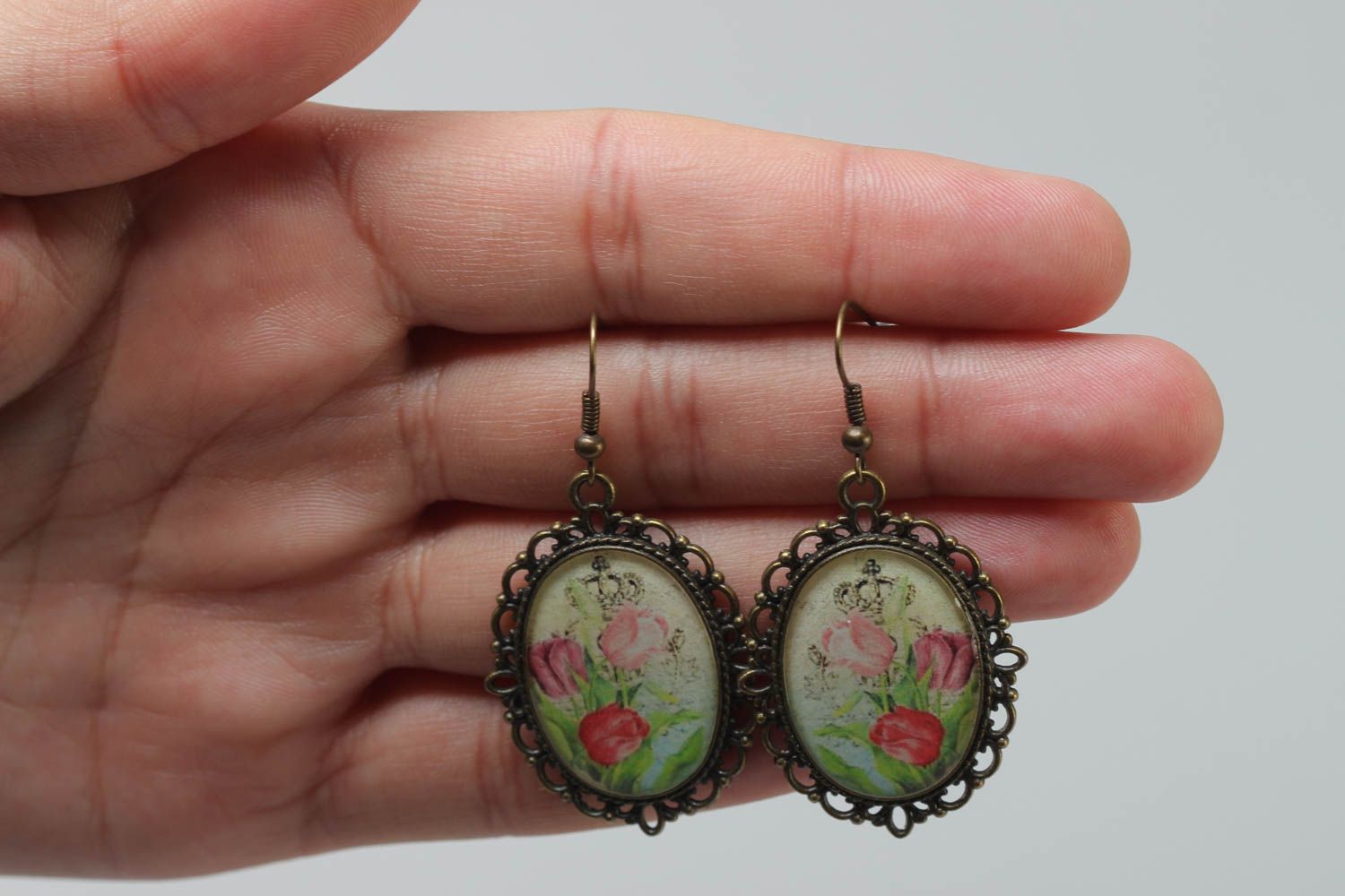 Vintage handmade oval glass glaze earrings with tulips photo 5